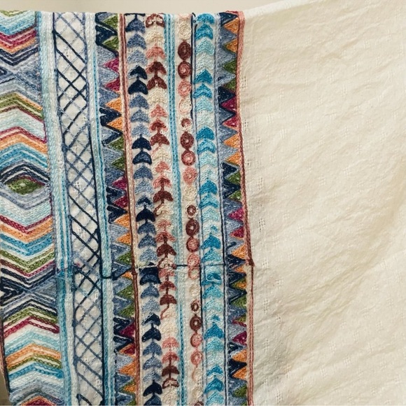 BOHO Poncho Embroidered Wide Sleeve Various Colors! - Picture 3 of 4